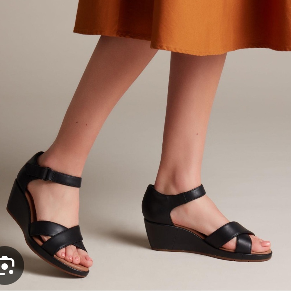 Clarks leather sandals